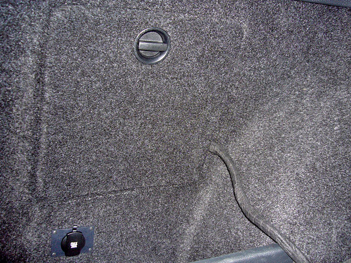 Alles verschwindet unter dem Deckel