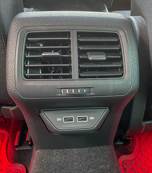 USB-Ladebuchsen hintere Konsole