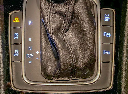 Schalter um Mittelkonsole 